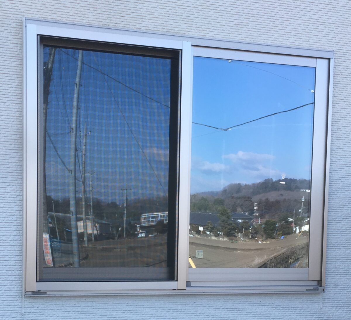 多機能ルーバーなら視線を遮りながら風が入れられる！