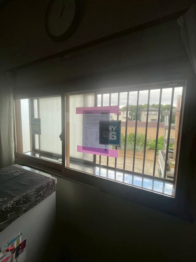 服の脱ぎ着をする脱衣所は特に寒さを感じやすい場所。内窓はその寒さを和らげてくれます。